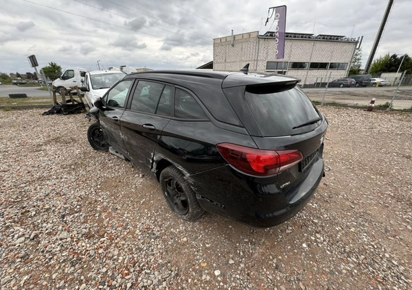 Opel Astra cena 18200 przebieg: 77800, rok produkcji 2019 z Łowicz małe 22